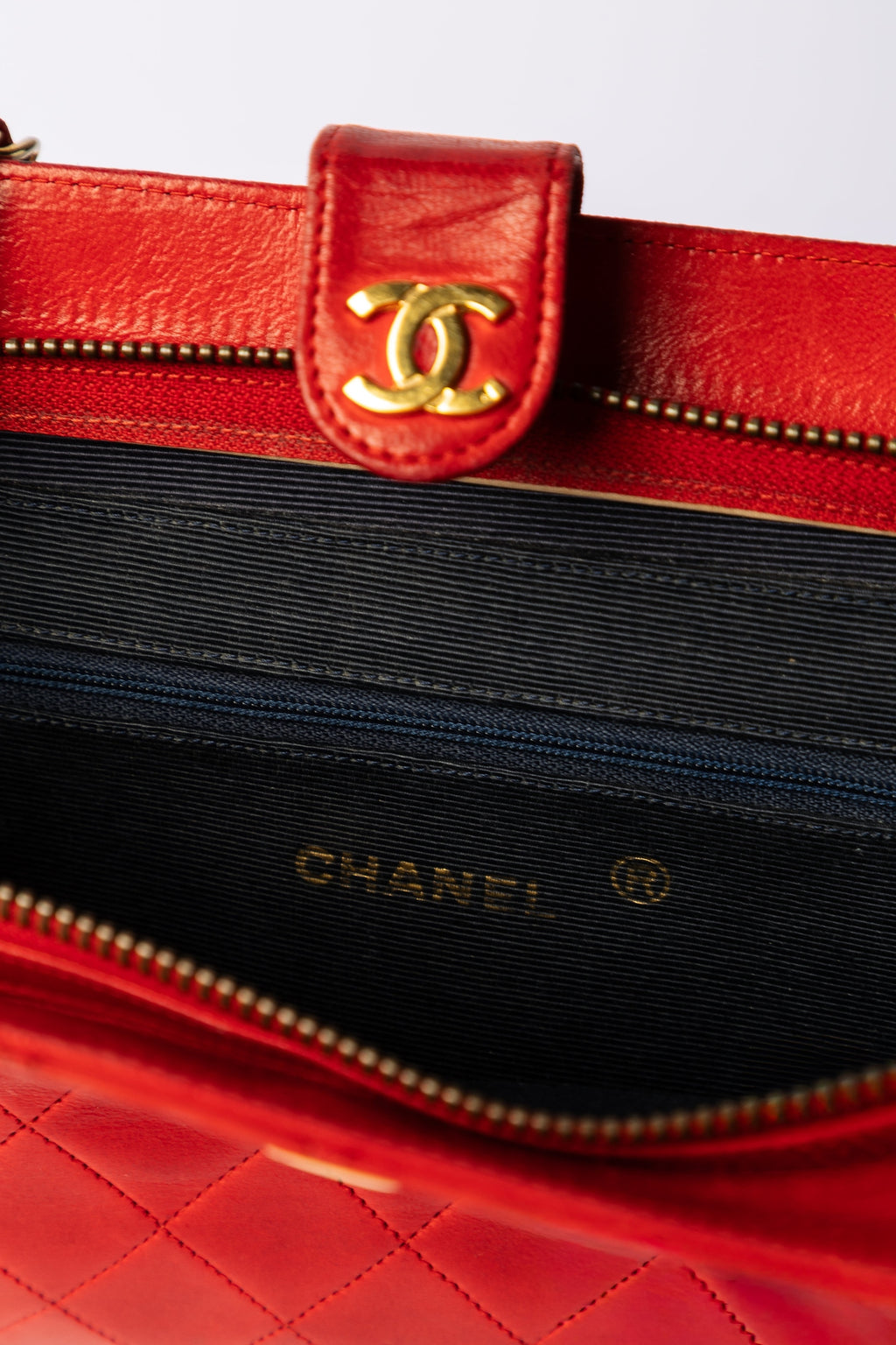 Chanel Vintage Camera Bag / Shoulder Bag (matelassé in pelle)