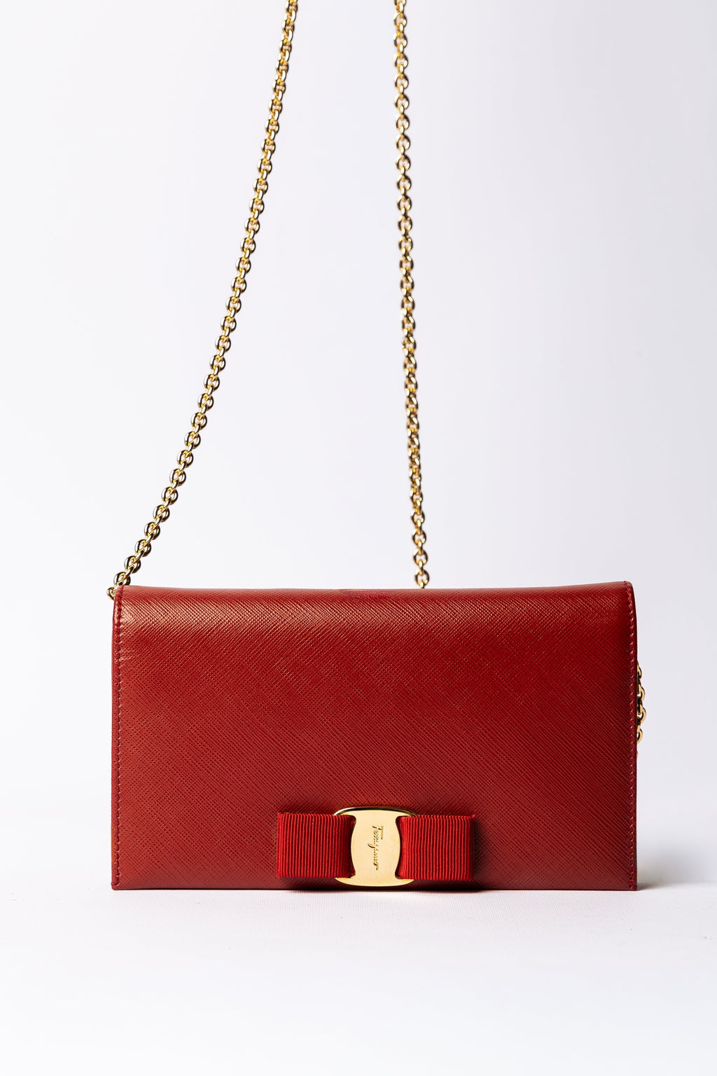Salvatore Ferragamo – Vara Bow Shoulder Bag / Vara Bow Wallet on Chain (WOC)