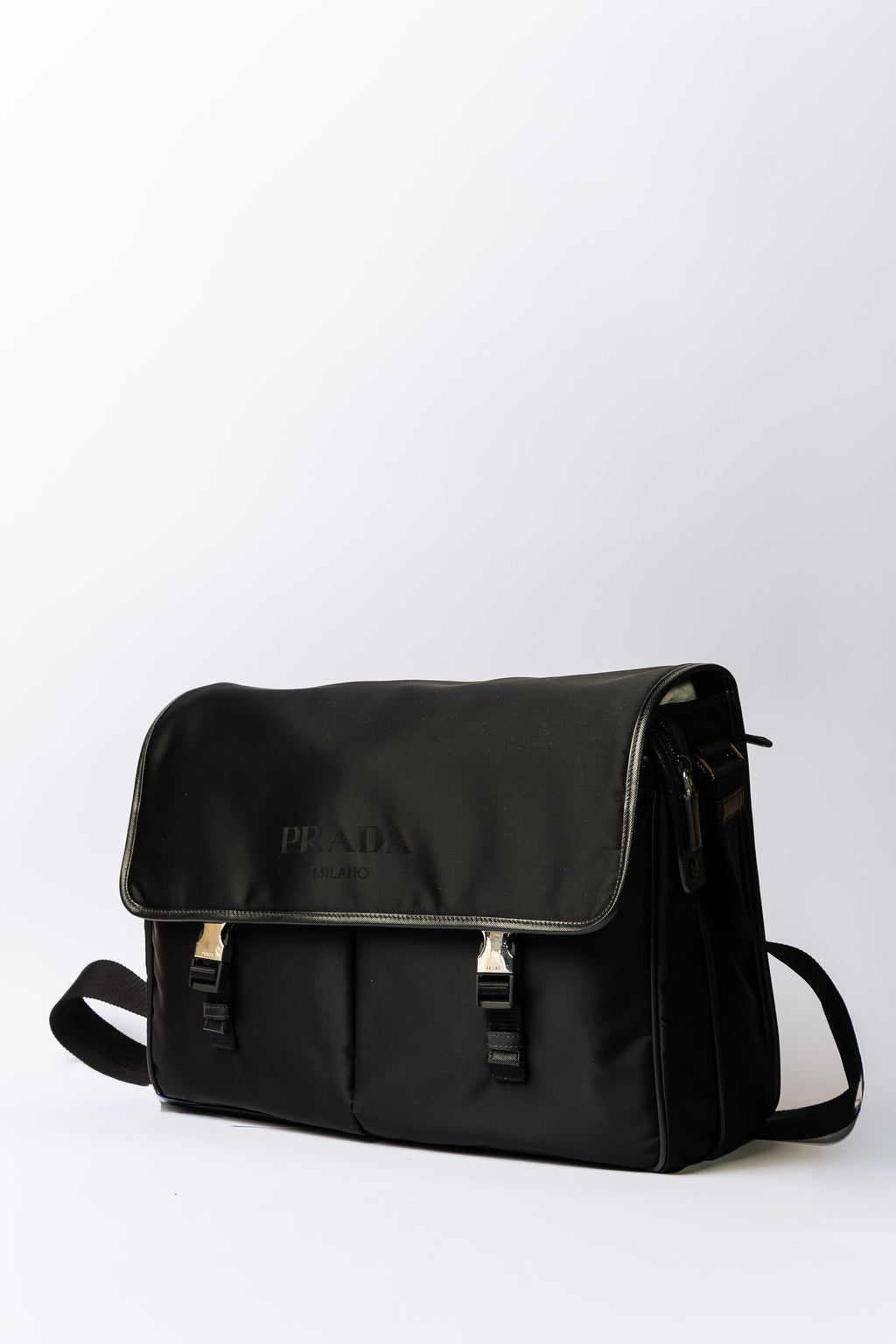 Prada Nylon Messenger Bag – Nero