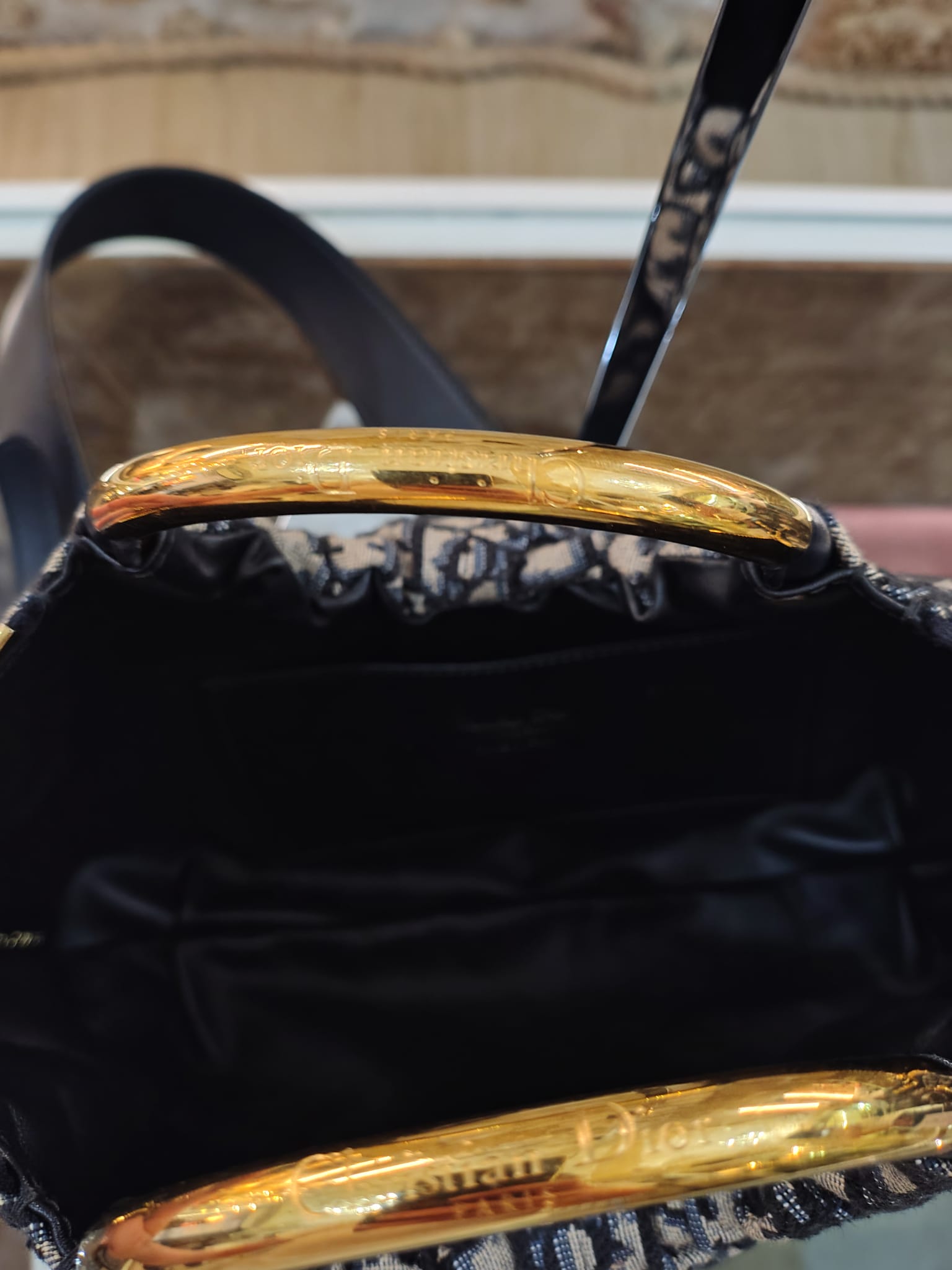 Dior